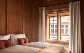 23A0425 1920 sRGB Q60