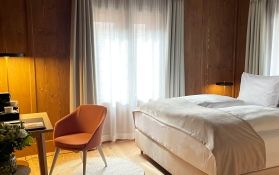 23A0425 1920 sRGB Q60