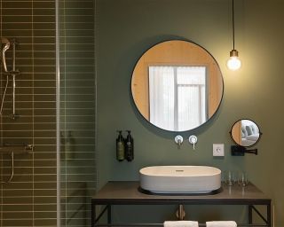 badezimmer-parkblick-behindertengerecht